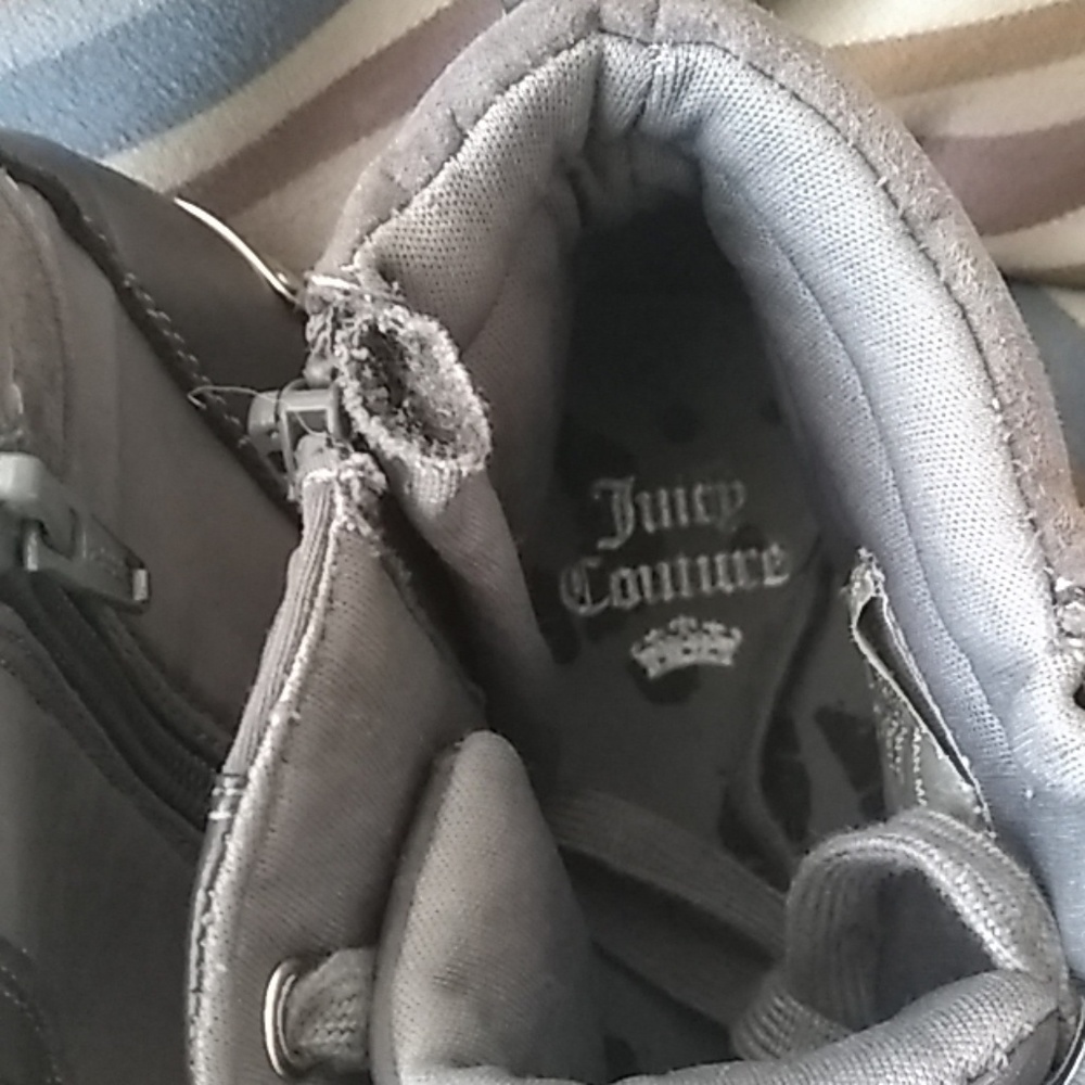 Shoes - Picture 7 of 8